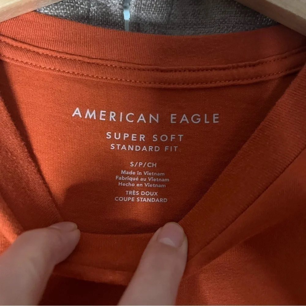 American Eagle Men’s Legend T Shirt in Burnt Orange Size Small